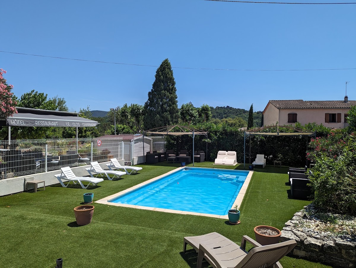 Logis Hôtel le Clos Charmant Hotel 3