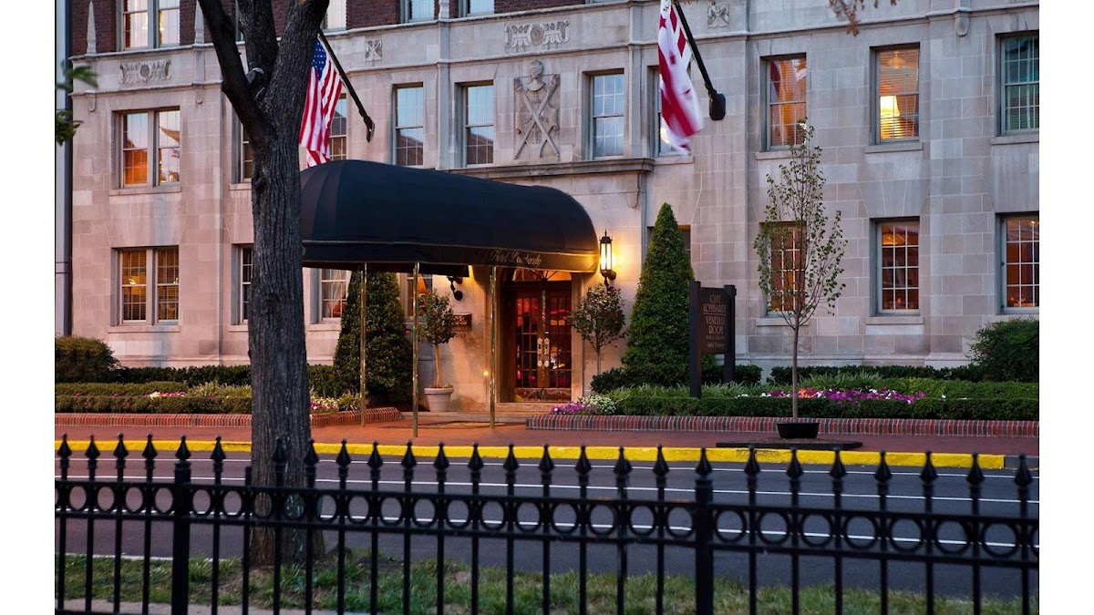 Hotel Lombardy