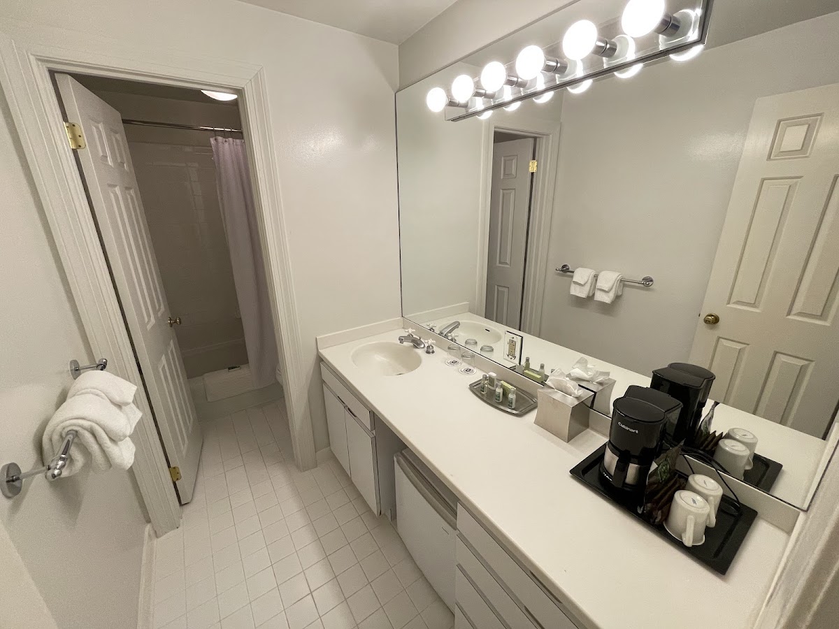 Hotel Lombardy Hotel 3