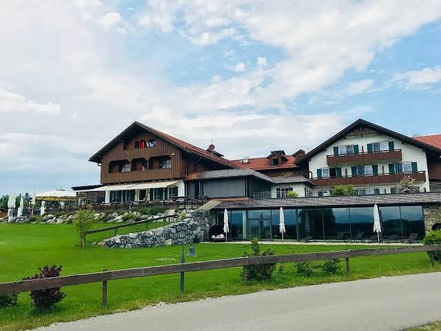 Hotel Gsteig