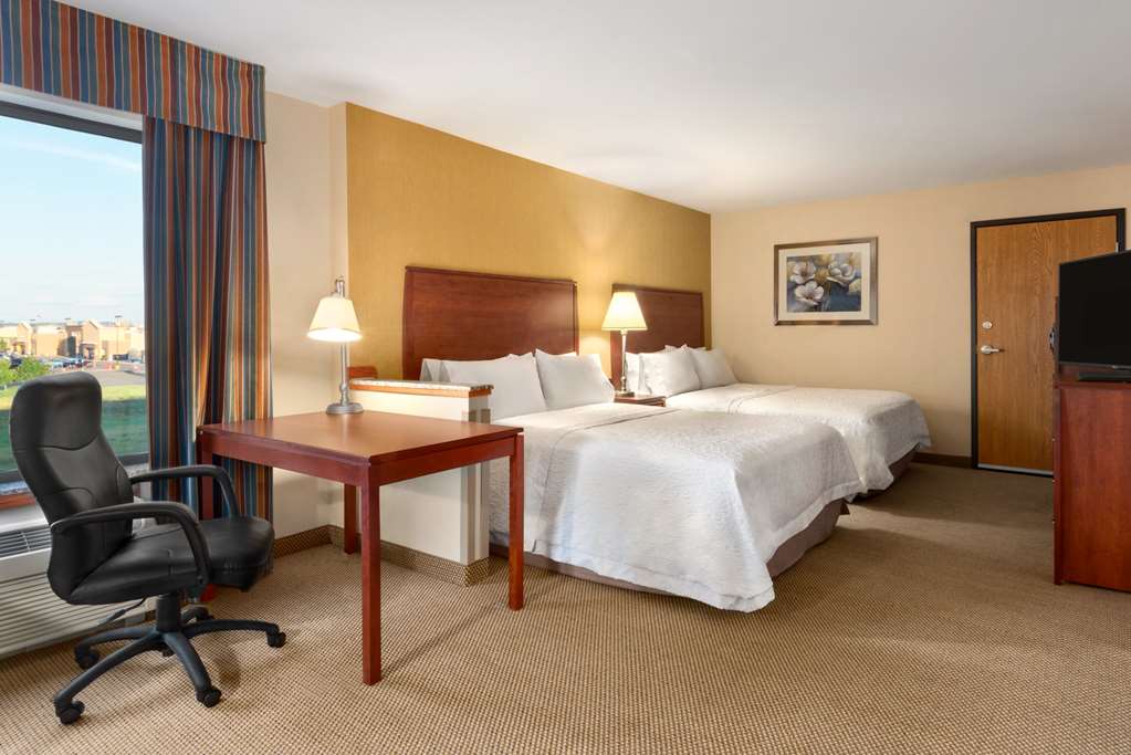 Hampton Inn Spearfish Hotel 2