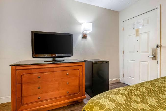 Motel 6 Sacramento, CA - Natomas & SMF Airport Hotel 3