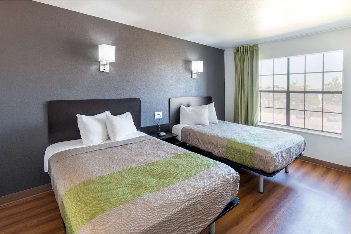 Studio 6 Arlington, TX Hotel 2