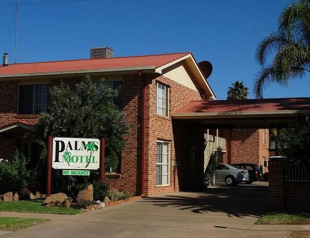 Palms Motel