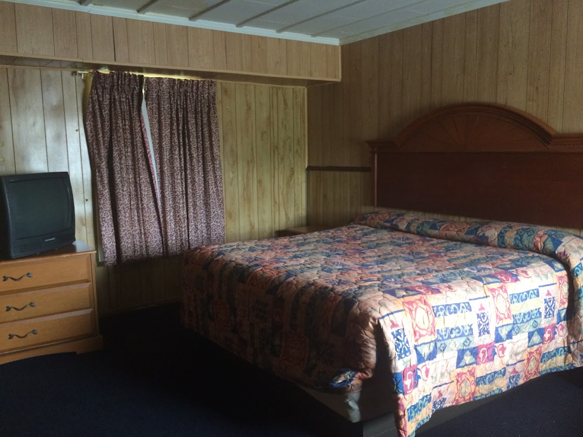Hickory House Inn Hotel 2