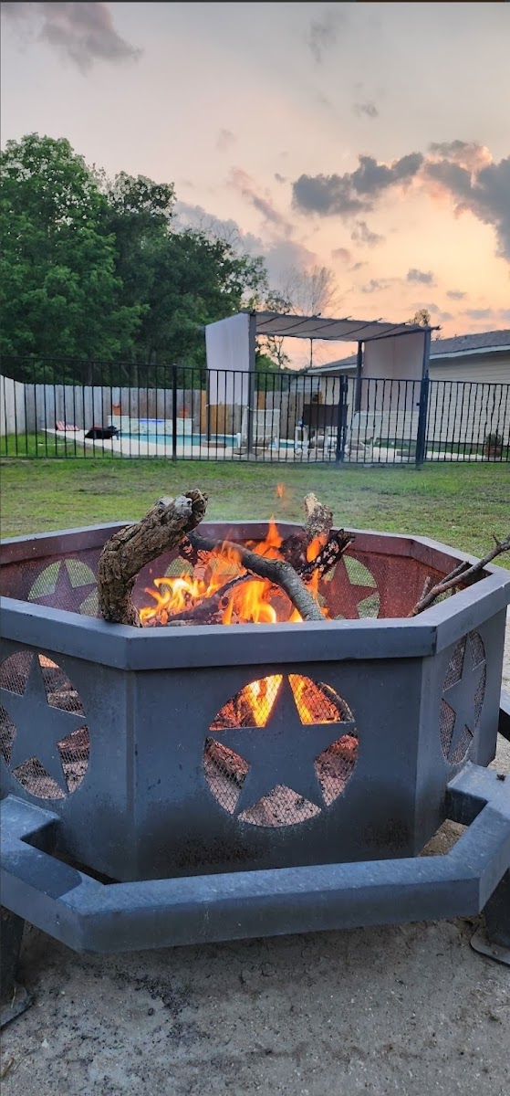 Lake Fork Getaways Hotel 2