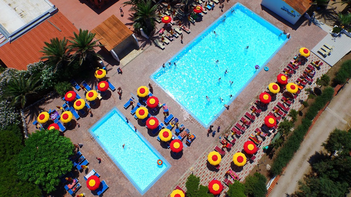 Spiaggia Torre del Porticciolo Hotel 2
