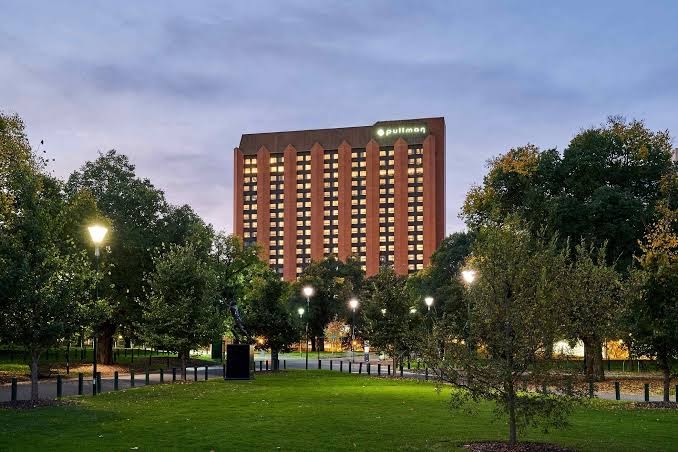 Pullman Melbourne On The Park