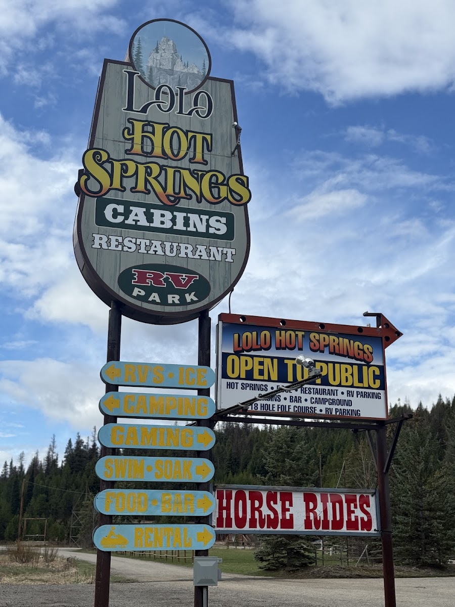 Lolo Hot Springs Pools Resort Hotel 3