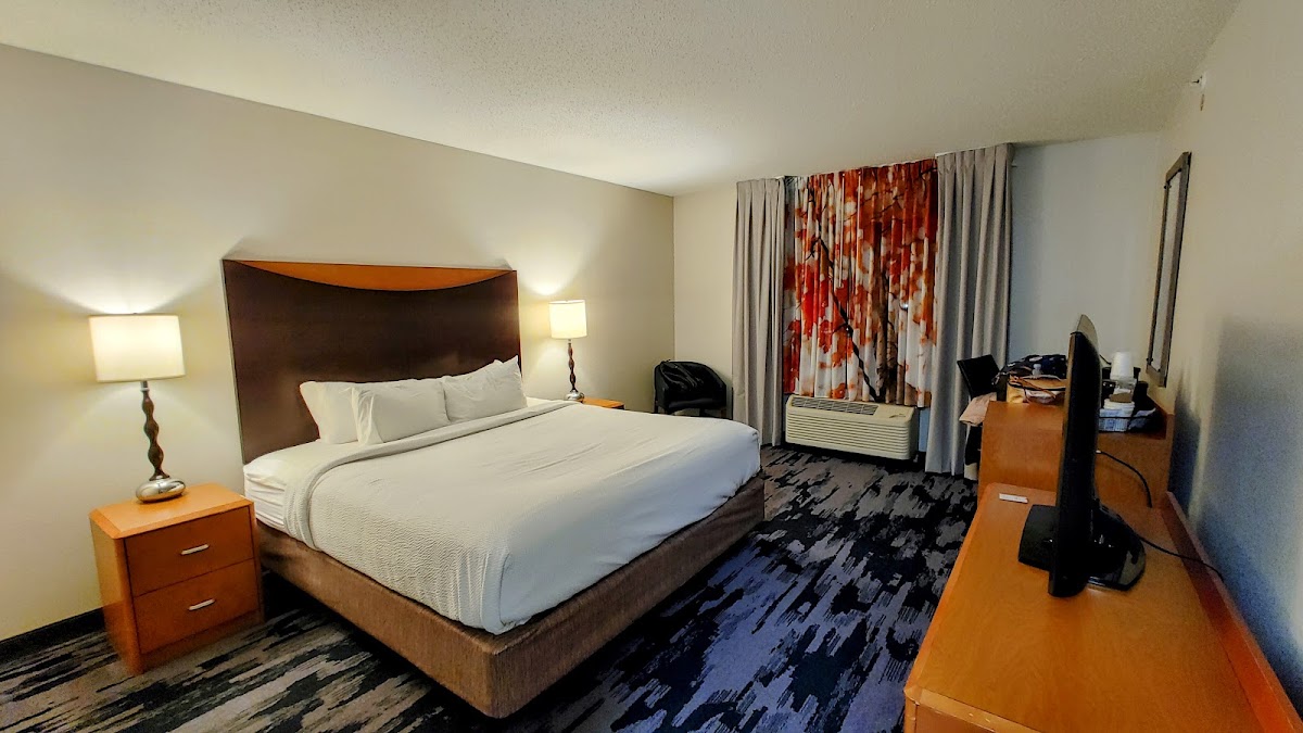 Fairfield by Marriott Inn & Suites Flint Fenton Hotel 2