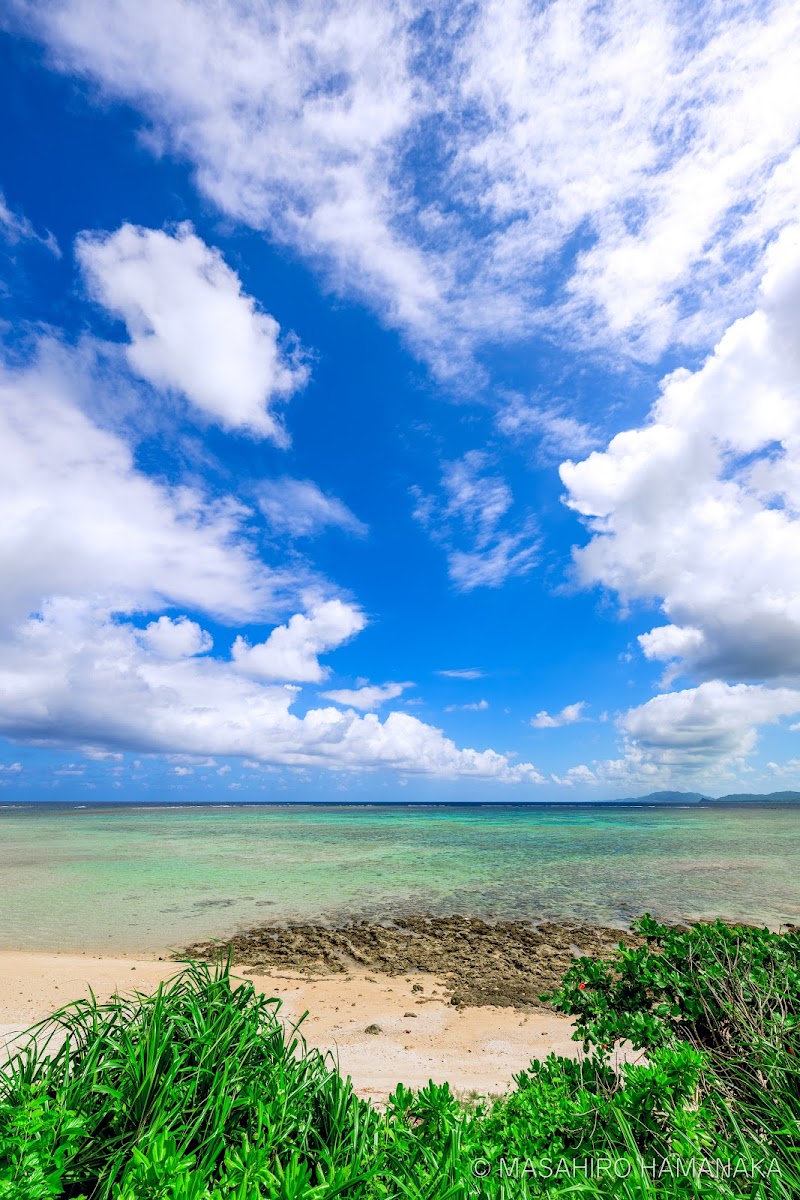 ALOALO BEACH 川平
