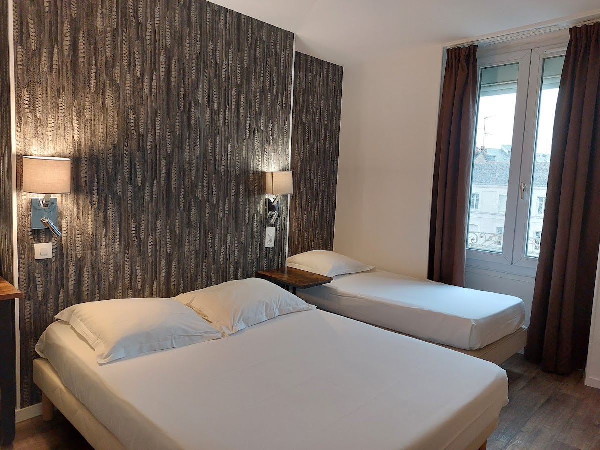 Le Royalty Hotel 2