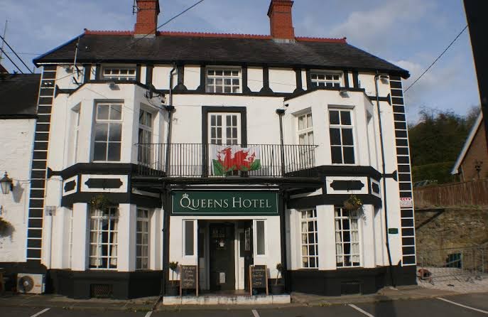 Queens Hotel