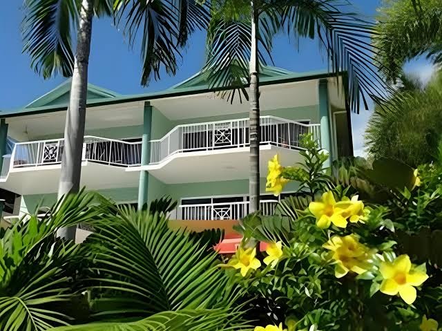 The Beach Place Hotel 2