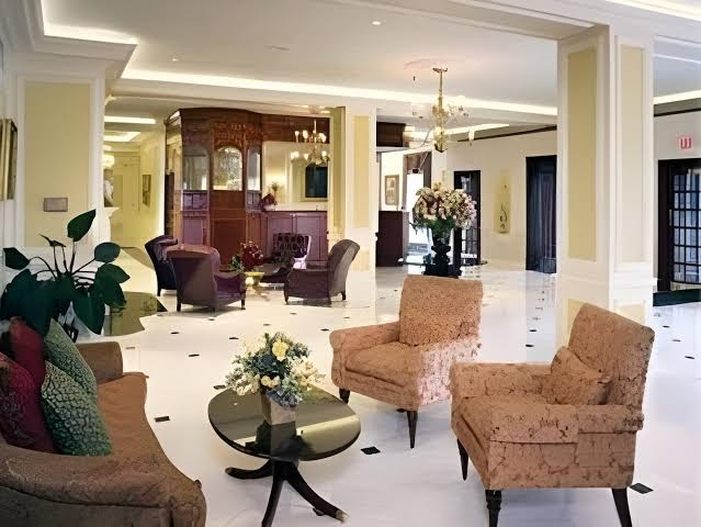 The Molly Pitcher Inn Hotel 3