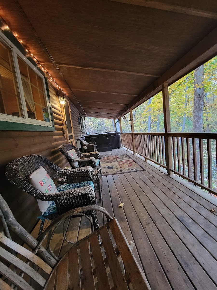 Hickory Grove Cabins Hotel 2