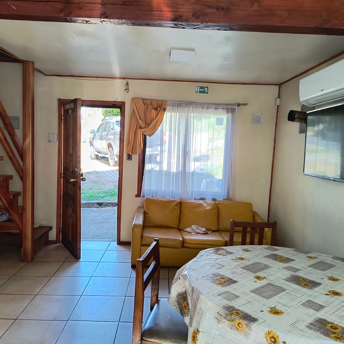 Cabanas Souvenir Niebla Hotel 2