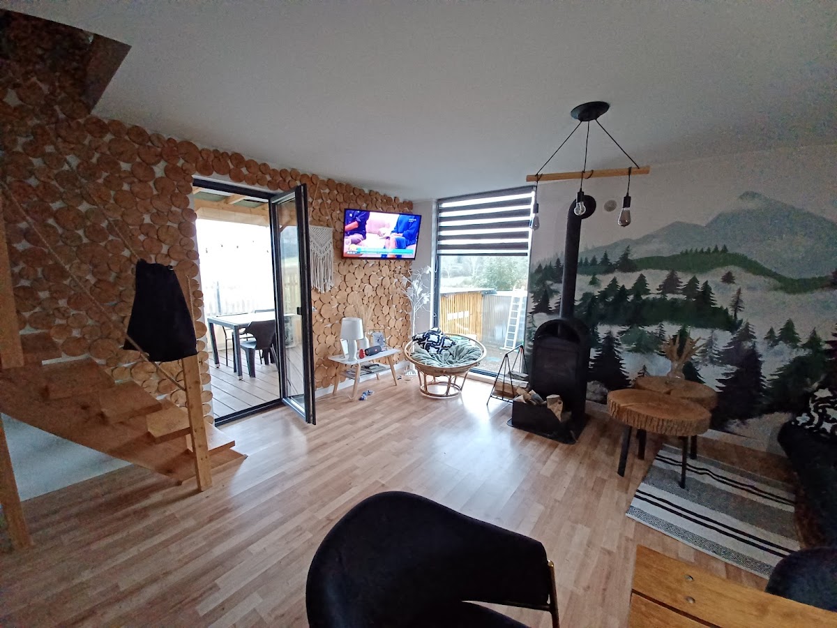 Bieszczadzkie Boho stodoły- domki z jacuzzi i sauna na wyłacznosc