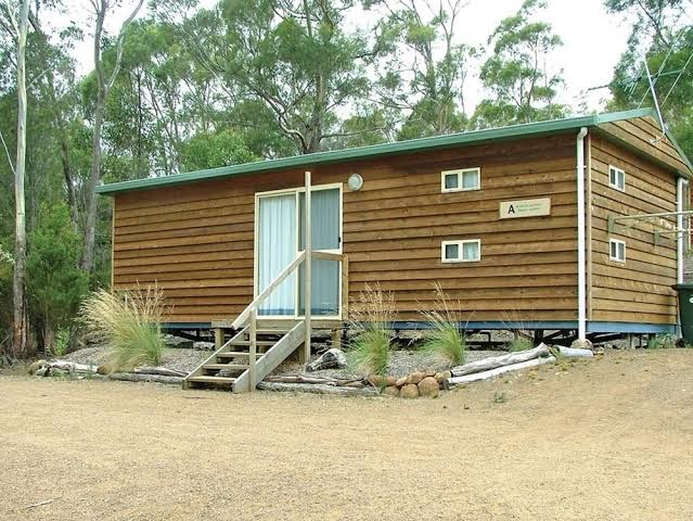 Hobart Bush Cabins Hotel 2