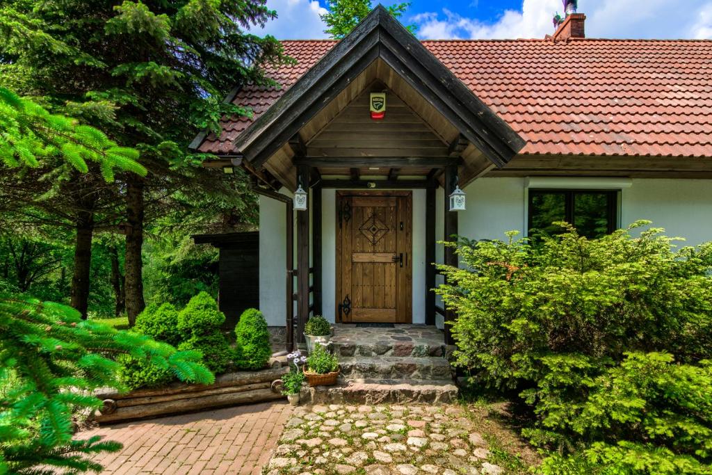 Chata z Bala / Domek z sauna i kominkiem/Lesna Osada Mierki Hotel 2