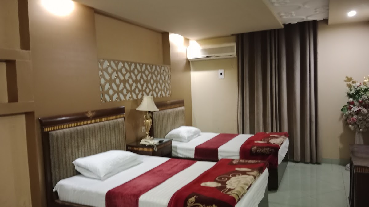 Shelton Hotel
