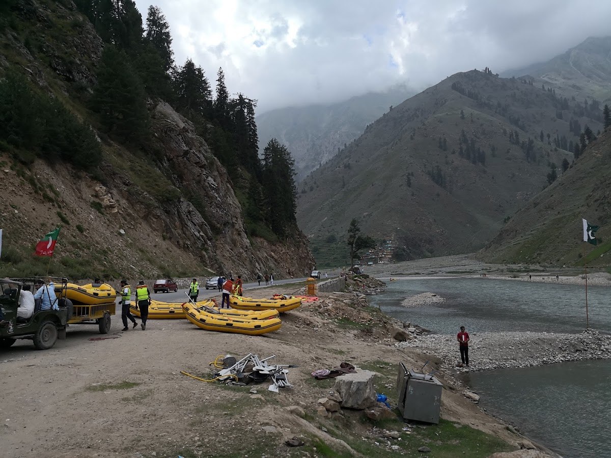 Saif ul Malook Hotel & Restaurant Hotel 3