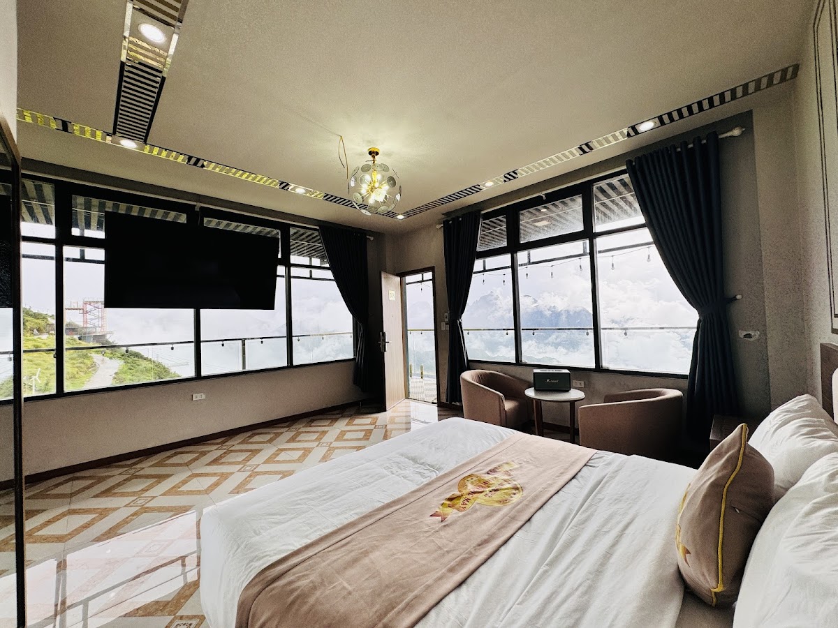 Khách Sạn Cầu Kính Rồng Mây Hotel 2
