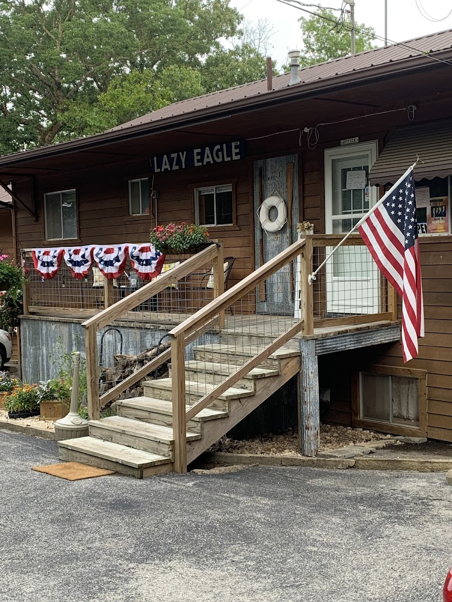 Lazy Eagle Resort Hotel 1