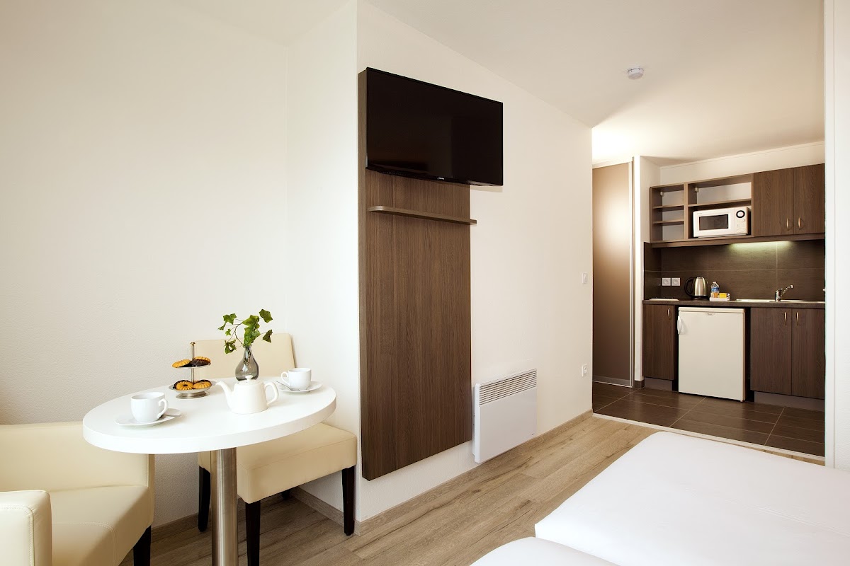 Estudines St Mande Hotel 3