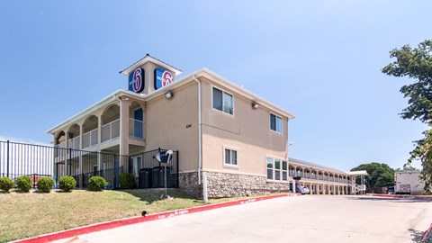 Motel 6 Azle, TX Hotel 1