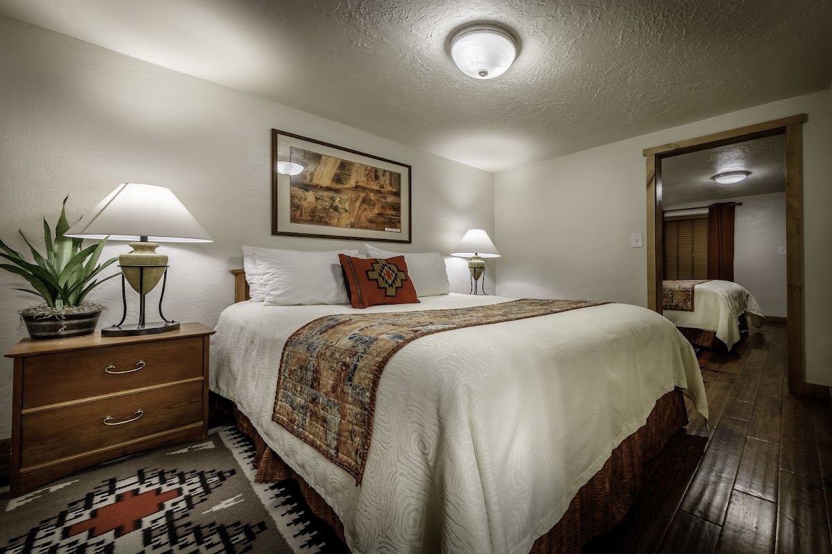 Stone Lizard Lodge Hotel 2
