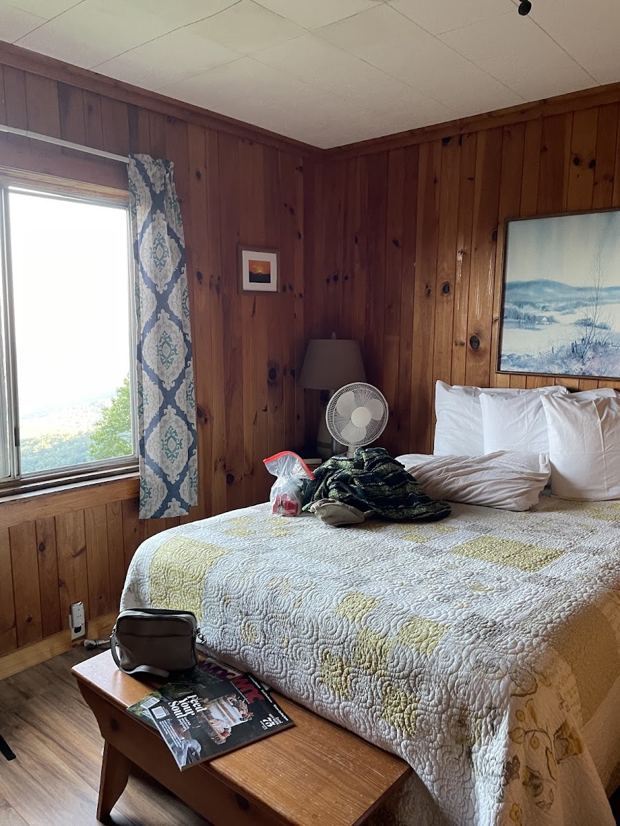 Alpine Inn Hotel 2