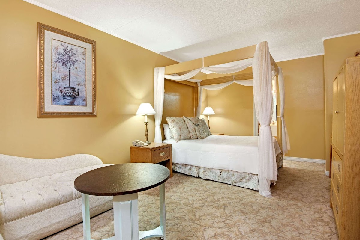 Knights Inn Midland, ON Hotel 3