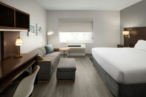 TownePlace Suites by Marriott Anchorage Midtown Hotel 2