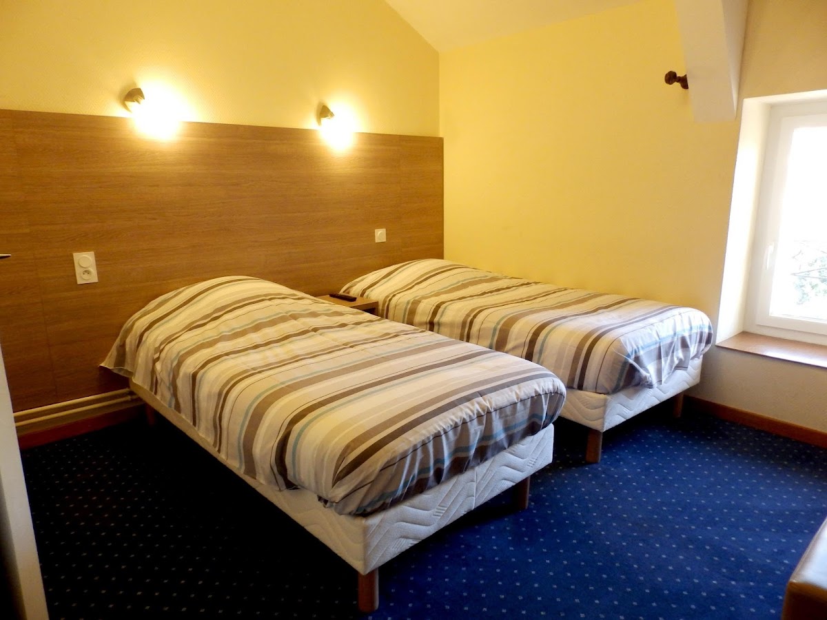 Hôtel Les Cévennes Hotel 2