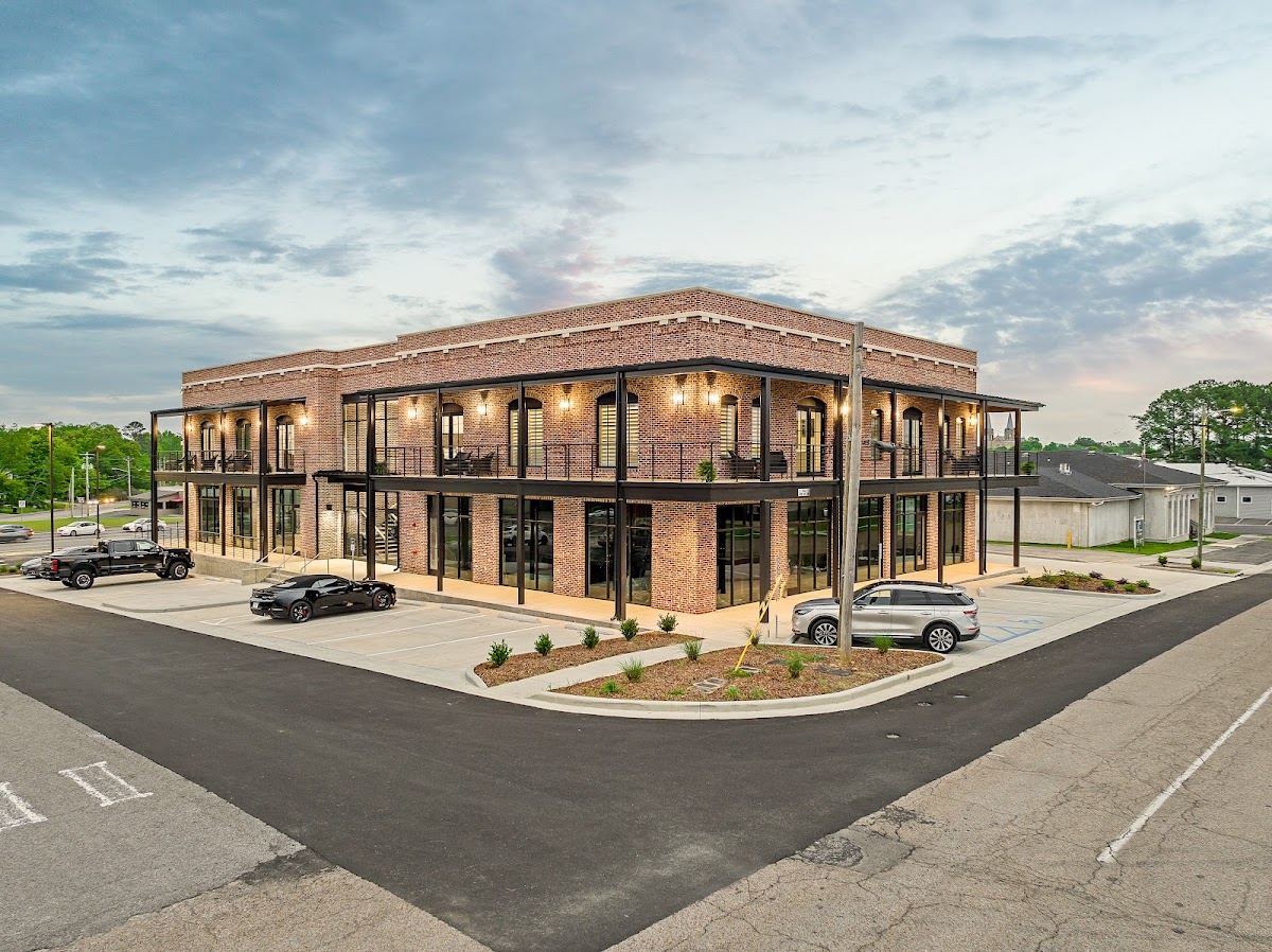 The Flying Fifty, a Luxury Boutique Hotel - Cullman Hotel 1
