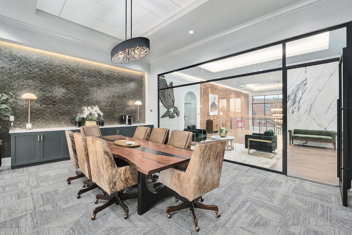 The Flying Fifty, a Luxury Boutique Hotel - Cullman Hotel 2