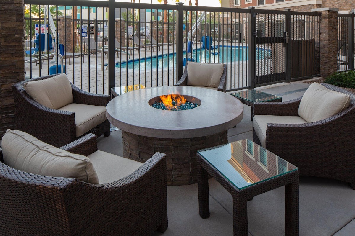 Staybridge Suites Phoenix – Biltmore Area by IHG Hotel 2