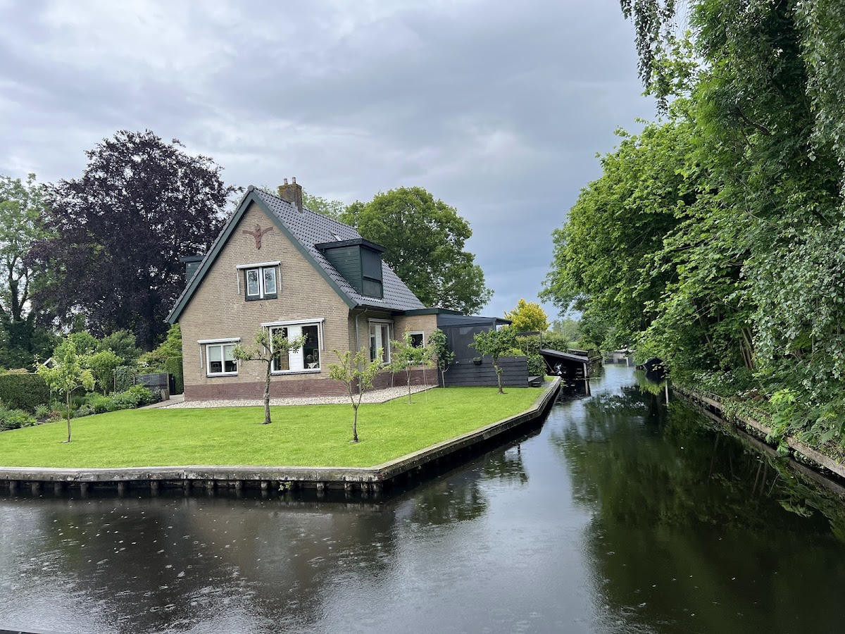 Resort Venice Chalet Park and Boat Rentals Hotel 2