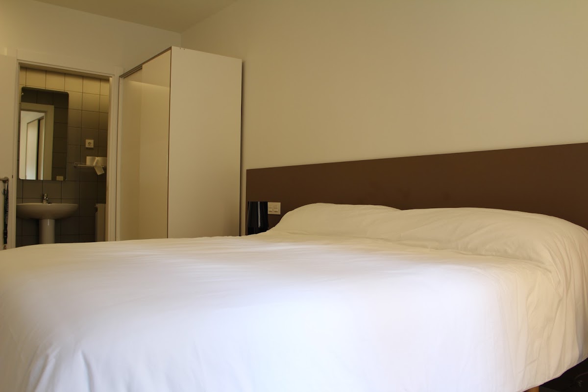 nebarrebak Hotel 1