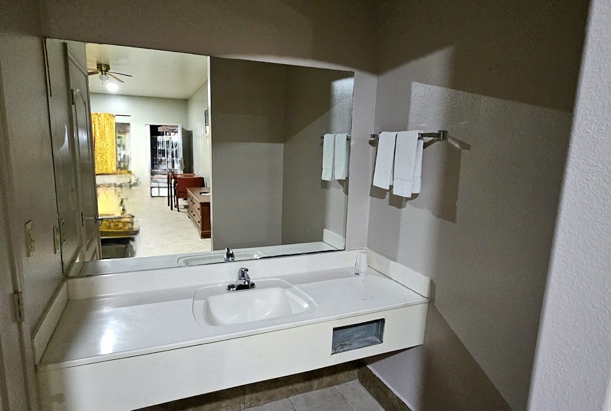Texas Inn and Suites RGV