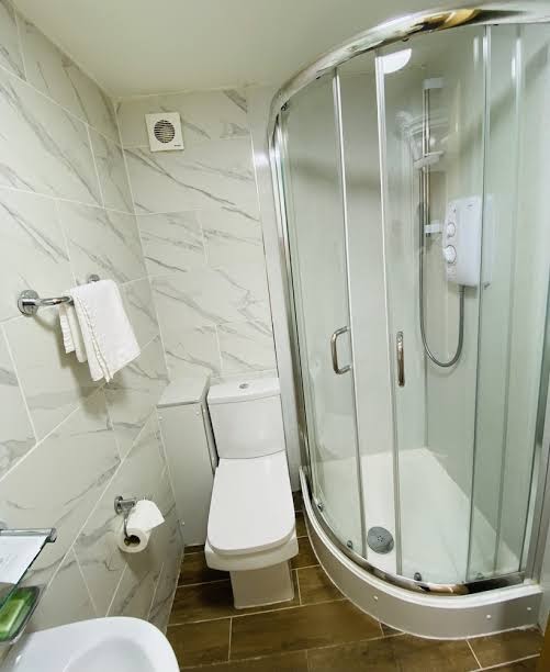 PremierLux Serviced Apartments Hotel 3