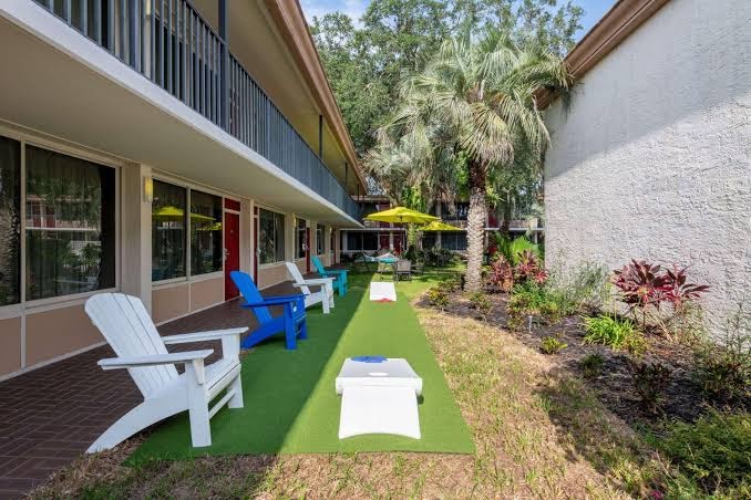 Ramada by Wyndham Kissimmee Gateway Hotel 3