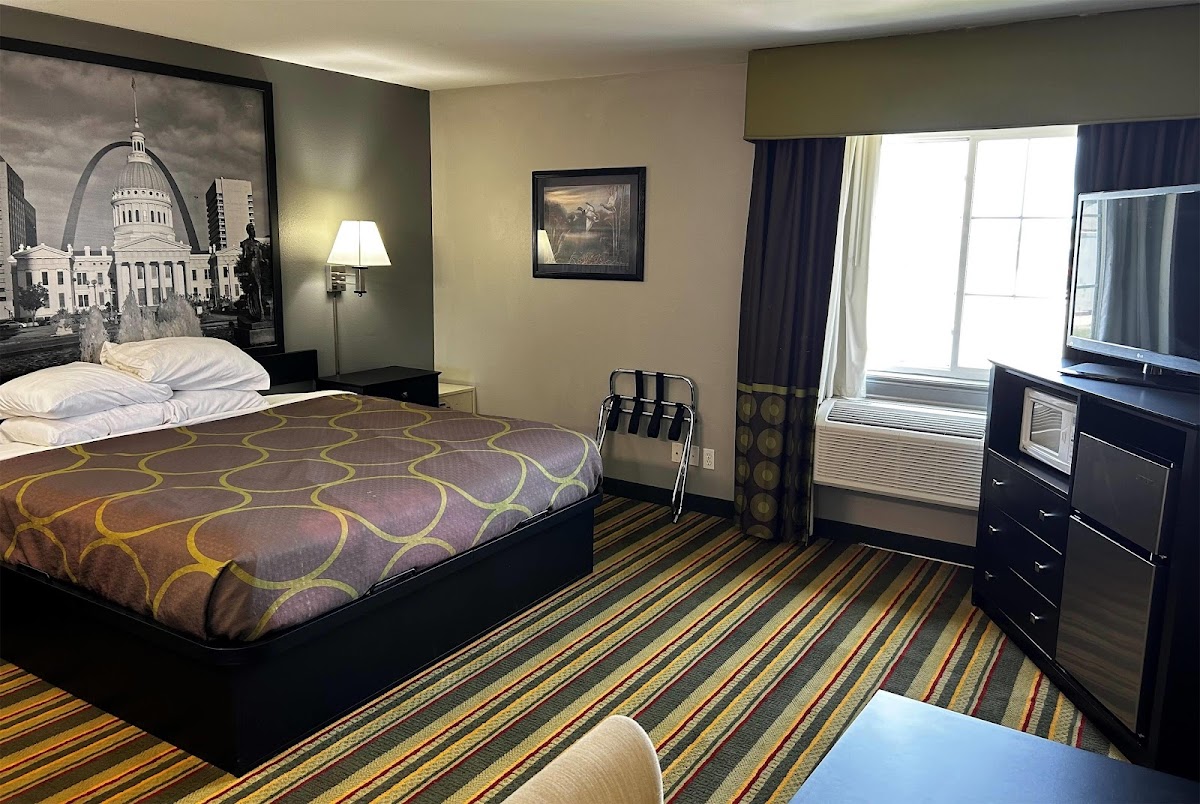 Super 8 by Wyndham Mound City Hotel 2