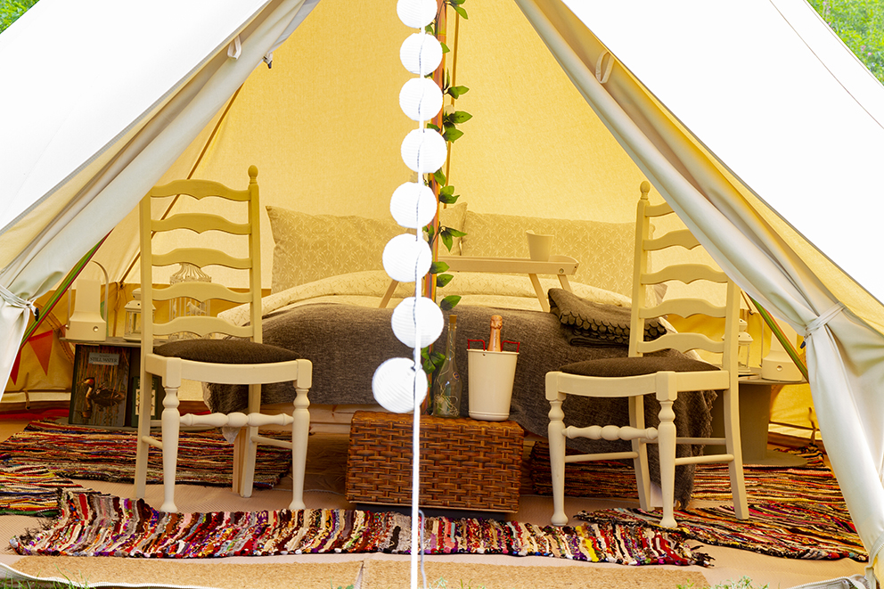 Lloyds Meadow Glamping( Book direct for best prices ) Hotel 1