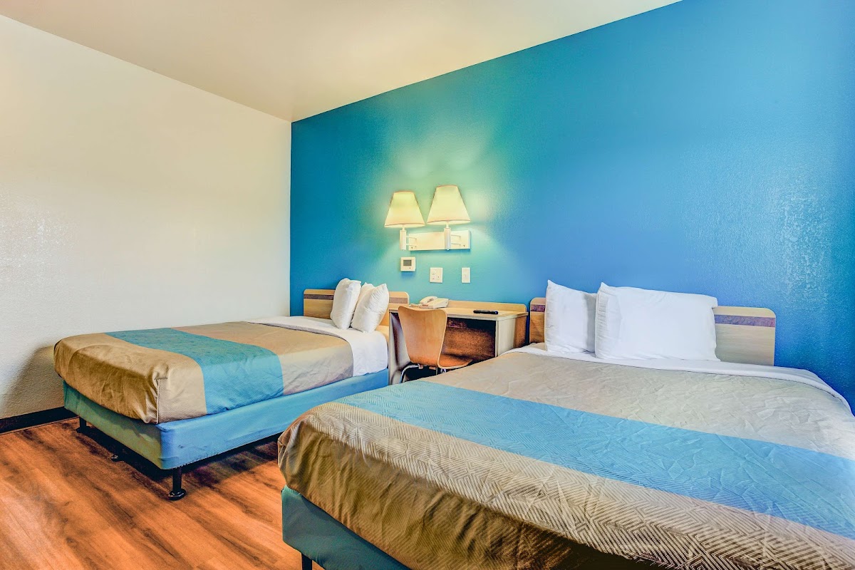 Motel 6 Coos Bay, OR Hotel 2