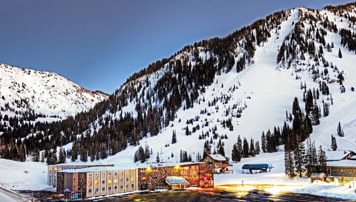 Goldminer's Daughter Lodge Hotel 3