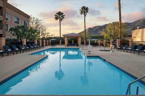 Courtyard by Marriott Santa Clarita Valencia Hotel 3