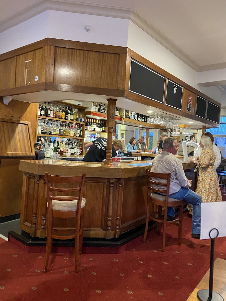 Settlers Arms