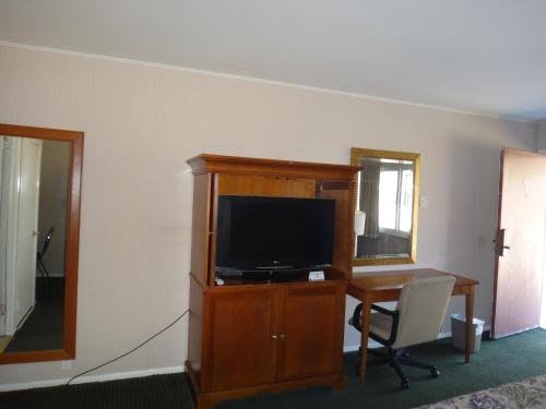 Budget Motor Inn Hotel 3